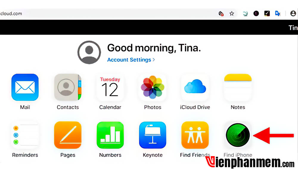 Đăng nhập vào tài khoản iCloud và chọn thiết bị cần xóa tài khoản